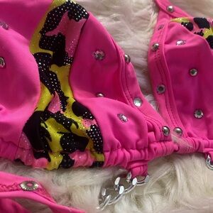 Pink chain leopard bikini